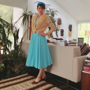 Vintage furcollared sweater & teal fullskirt dress